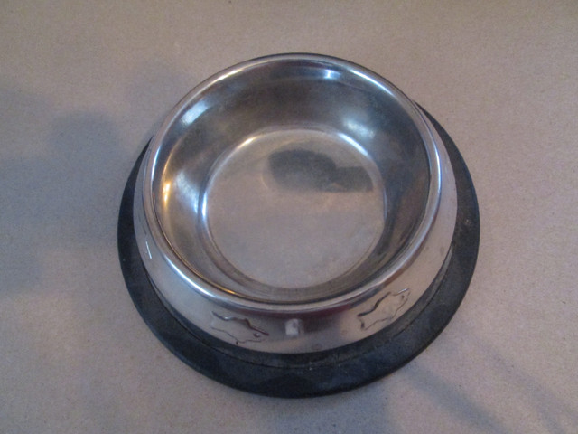 pet food dish (for cat or small dog) in Accessories in Peterborough