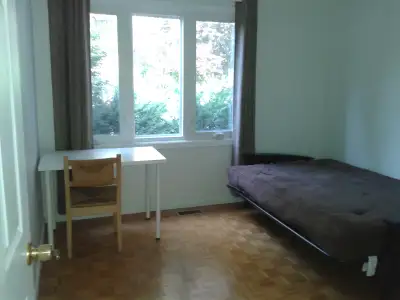 all inclusive with unlimited Wifi laundry- Kitchen equipped with side by side fridge/freezer, stove,...