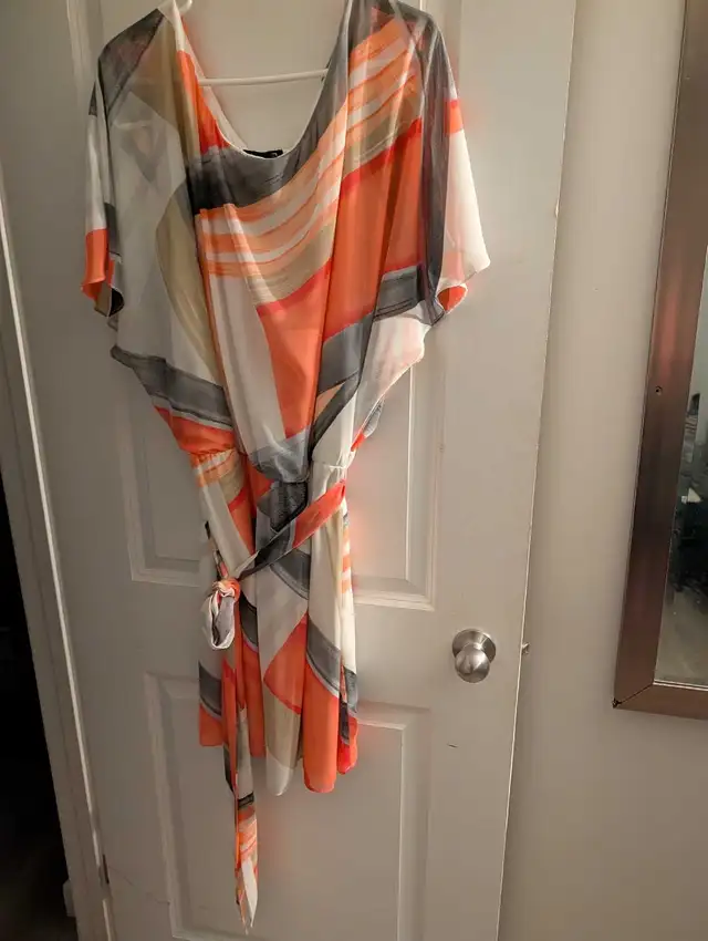 Laura Plus Geometric Dress (Size 24) - Excellent Condition