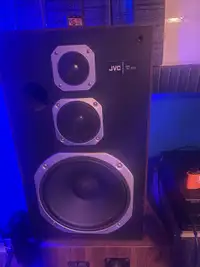 Jvc.  Sk-303 speakers