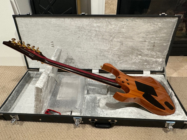 Ibanez j custom sylph sugi masterbuilt in Guitars in Hamilton - Image 3