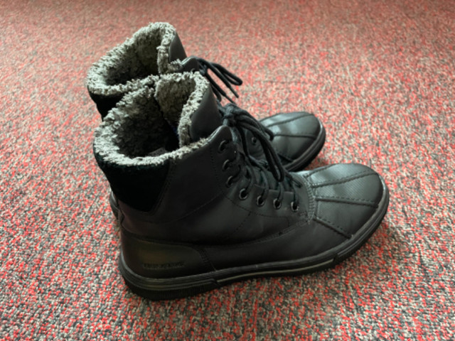 Black Men's Casual Boots (Size 7) in Men's Shoes in City of Toronto - Image 3