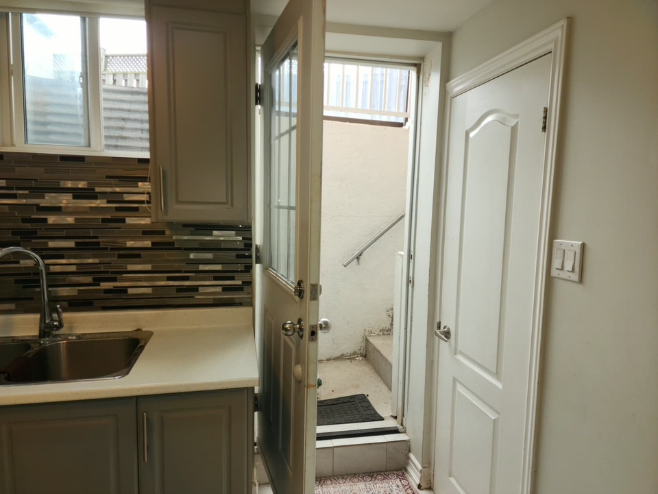 2 Bed Basement for rent avaliable 3