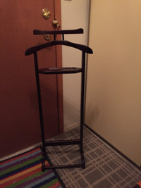 The Bombay Co. Wood Valet Butler / Closet Stand - 'RARE'