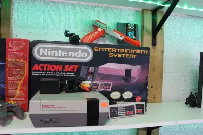 Nintendo Entertainment System NES Action Set In Box (#2392), View more
