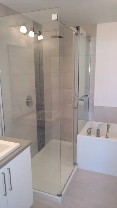 Beautiful and spacious 2-bedroom condo in aylmer available for lease takeover in a quiet, safe area...