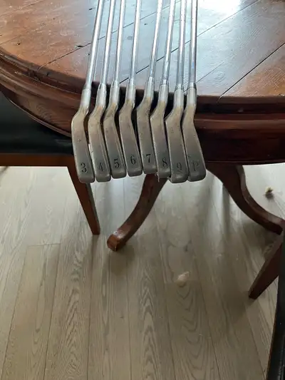 Titleist DCI 822 irons 3-PW for sale left handed Regular Shaft $225 or best offer