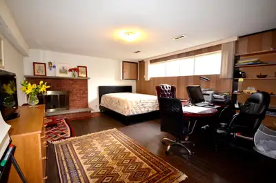 ✔️ Fully furnished ✔️ Utilities & Wi-Fi included ✔️ Laundry available ✔️ Quiet, clean home ✔️ Ideal...