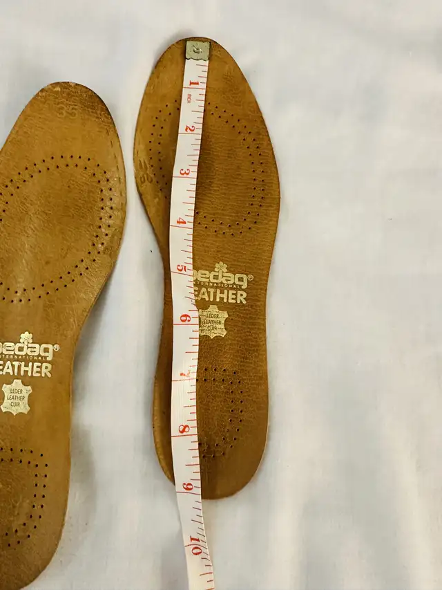 Pedag Leather Insoles Size 35 in Men's Shoes in Oakville / Halton Region - Image 4