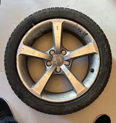 4 AUDI 18.5" ALLOY WHEELS WITH 4 PIRELLI CINTURATO 24" ALL SEASON TIRES. USED BUT IN GOOD CONDITION