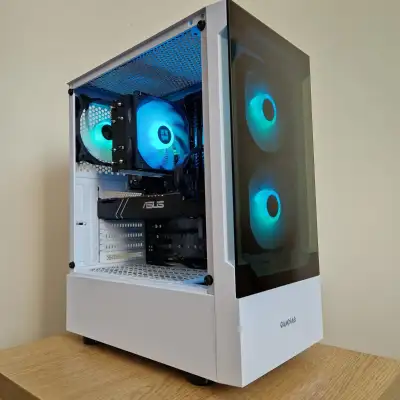 This powerhouse of a gaming pc can play anything with 100+ fps at high settings, balancing gaming pe...