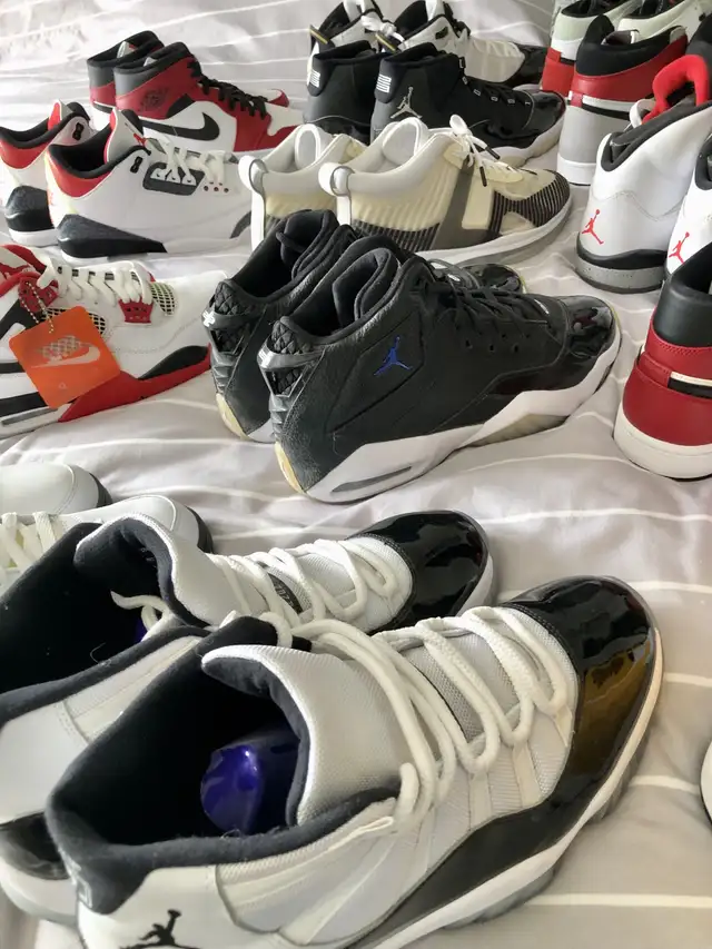 Jordan’s for sale - size 10.5 in Men's Shoes in Mississauga / Peel Region - Image 5