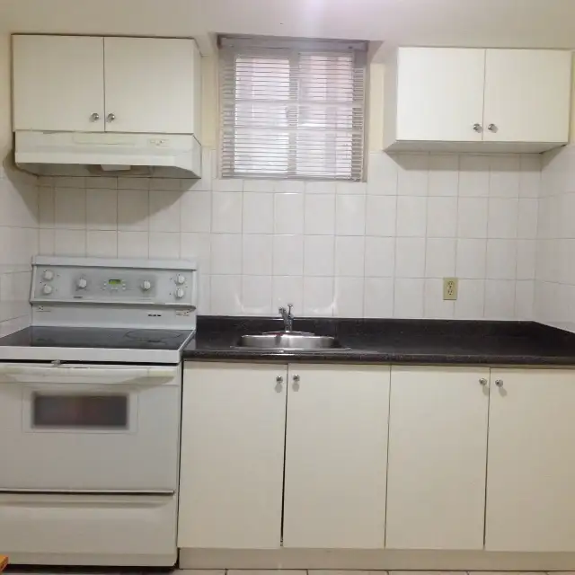 Large Fully-furnished Room All Inclusive