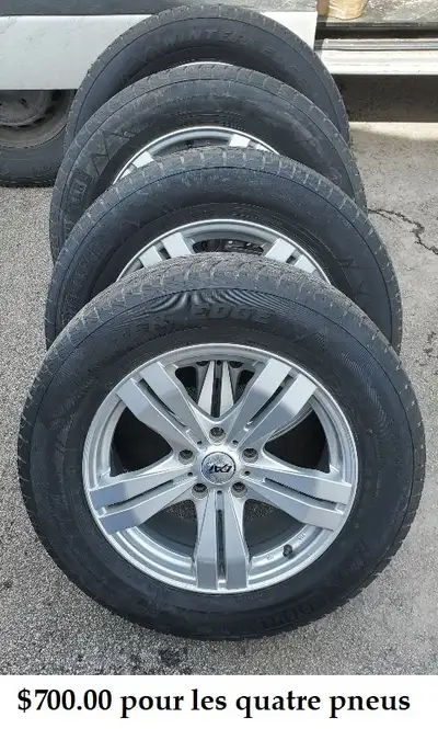 Pneus Motomaster d'hiver 225/65R17 avec jantes d'aluminium D.A.T. en bonne condition. $600.00 pour l...