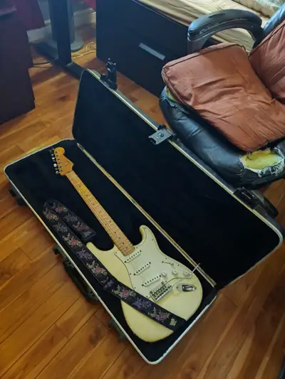 White Fender Standard Stratocaster, View more