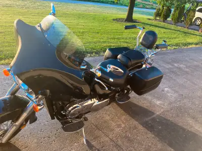 2005 Suzuki Boulevard 850 in great condition, Try me on your trades, golf cart, or anything interest...