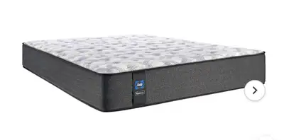 looking for a queen size mattress good condition please !, View more