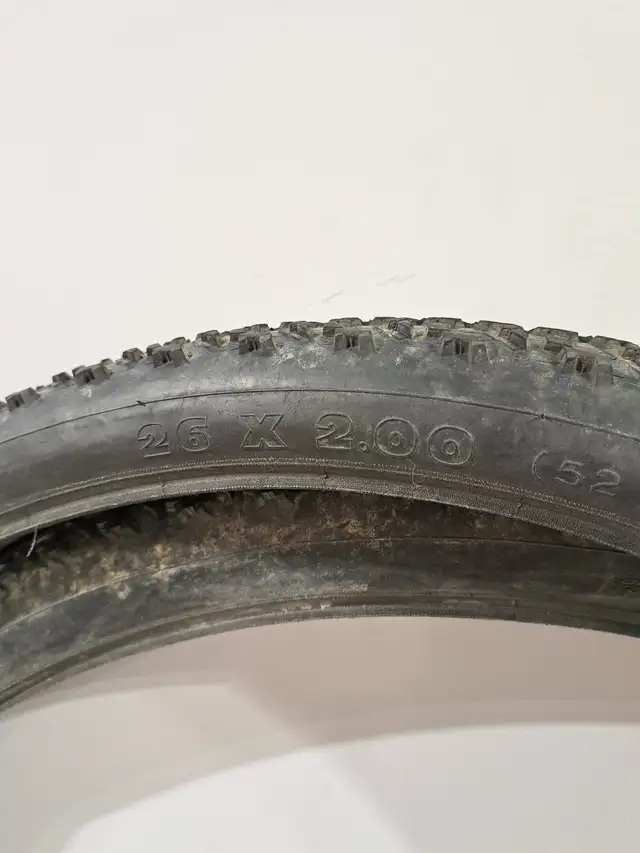 Pneus pour vélo de montagne in Mountain in Laval / North Shore - Image 3