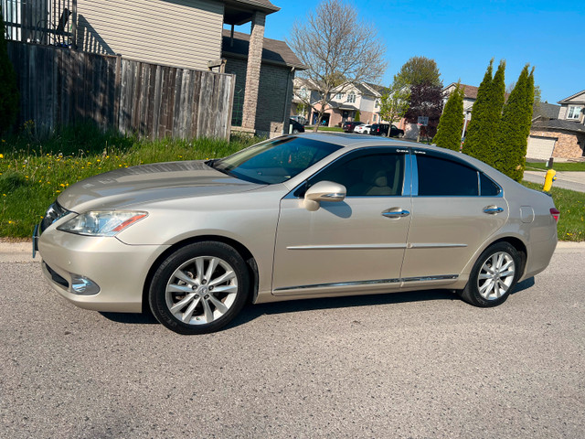 2011 Lexus ES350 Fully Loaded For Sale in Cars & Trucks in London