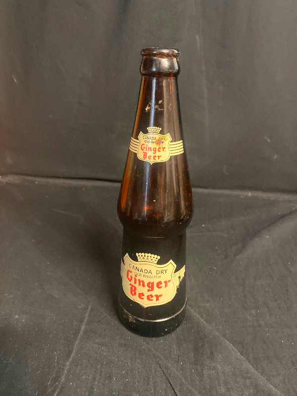 1964 Canada Dry Ginger Beer Bottle in Arts & Collectibles in Moncton