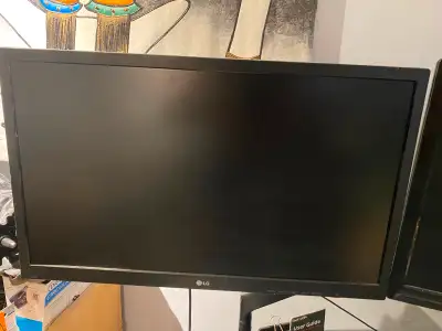 Two 21” computer monitors for sale. One is an LG and the other is an AOC. Letting them go for $25/ e...