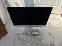 Mac desktop computer in mint condition North York 