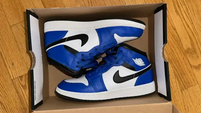 Nike Air Jordan  pointure - 6.5-24,5 CM in Kids & Youth in Laval / North Shore - Image 2