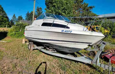 1997 bayliner, 4.3 L V6, bathroom, new moaring cover,