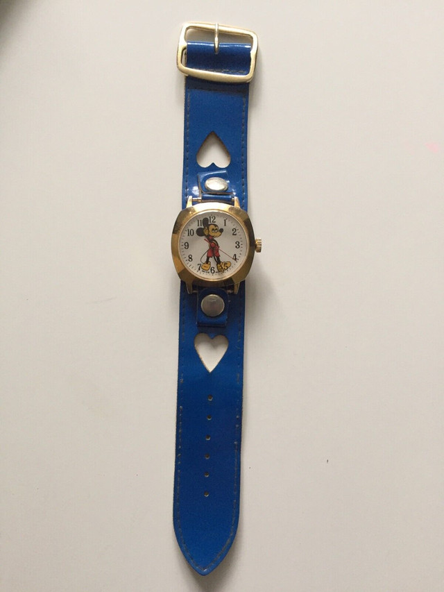 Vintage 1960s Unauthorized Mickey Mouse Watch in Arts & Collectibles in North Bay - Image 3