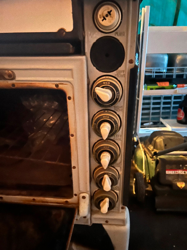 Antique stove for sale in Stoves, Ovens & Ranges in Cambridge - Image 4