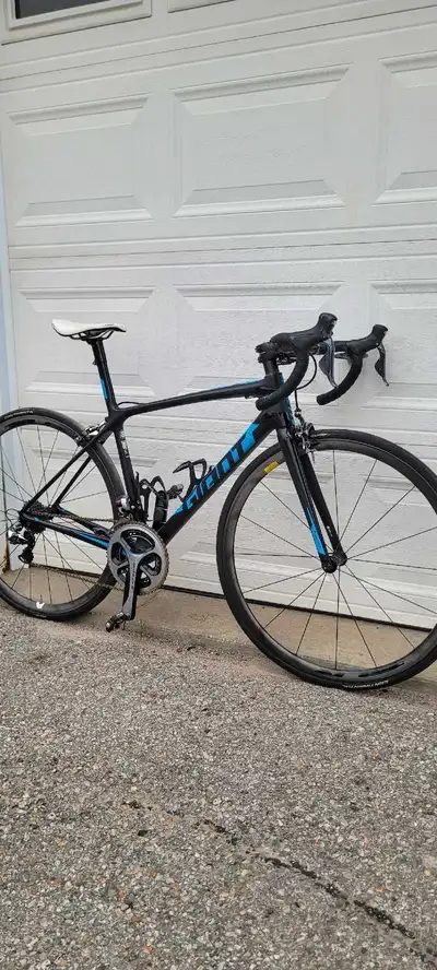 Giant TCR0 SLO road bike, View more