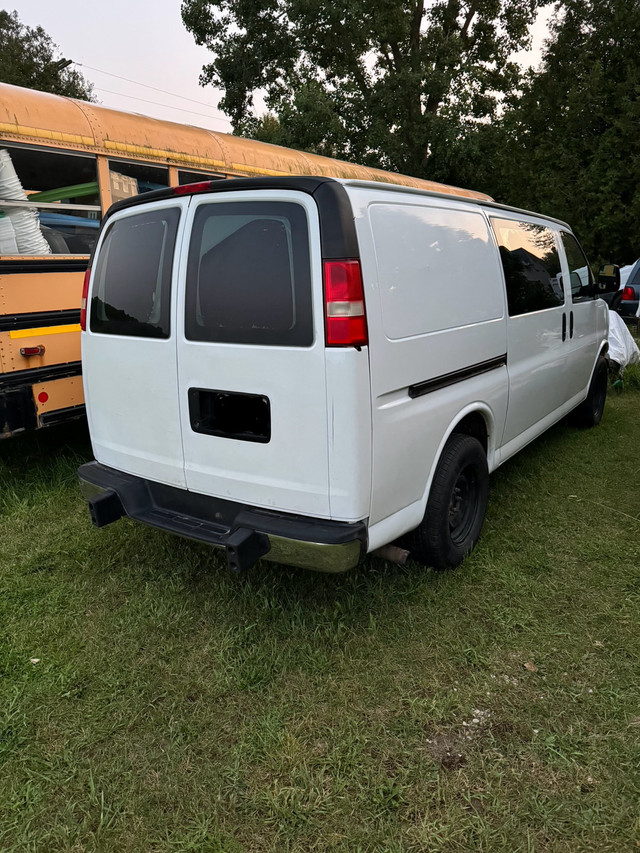 GMC Cargo Van in Cars & Trucks in Mississauga / Peel Region - Image 2