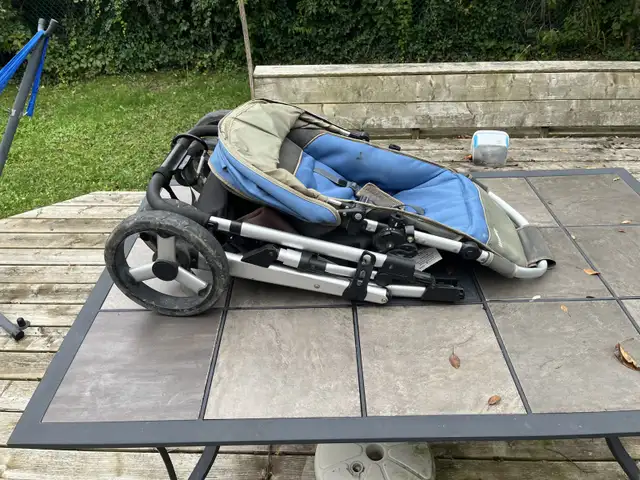 Uppababy Vista Stroller with bassinet  in Strollers, Carriers & Car Seats in City of Toronto - Image 6