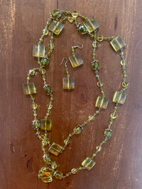 Green glass beads necklace with earings