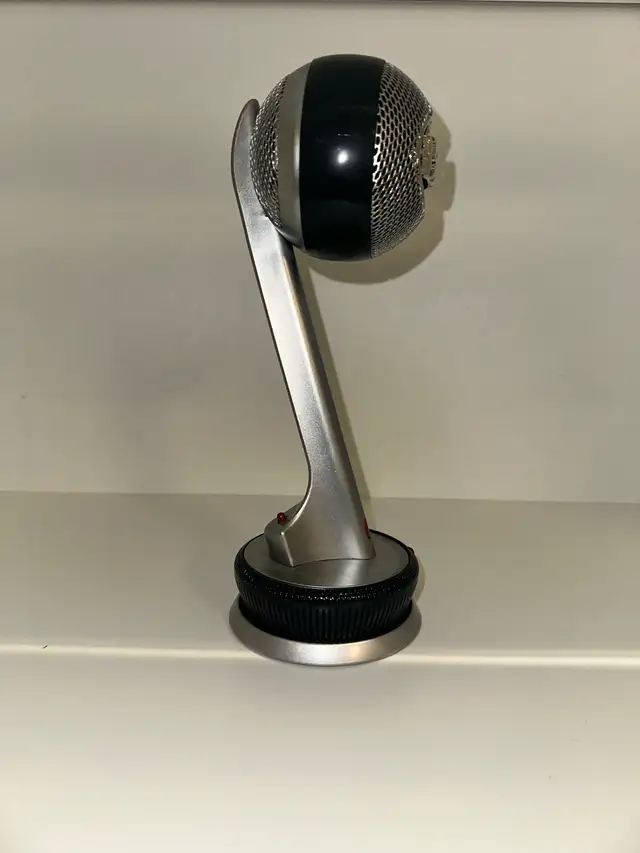 Blue Nessie Mic in Pro Audio & Recording Equipment in Hamilton - Image 3
