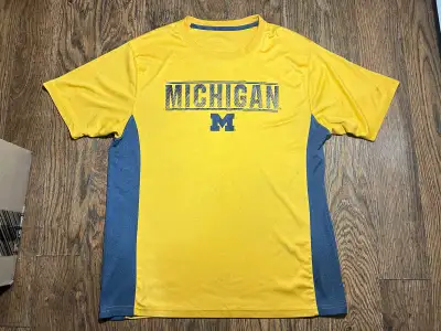 Michigan Wolverines Maize Shirt Adult Size XL $15. Shipping available