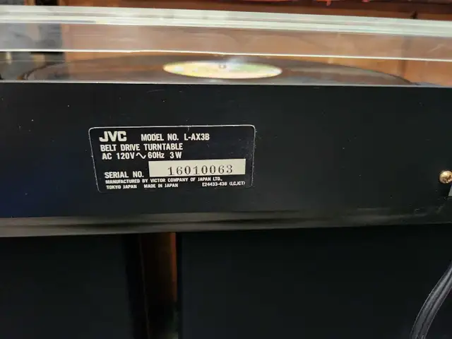 JVC - Turntable Receiver Stereo System in Stereo Systems & Home Theatre in Edmonton - Image 9