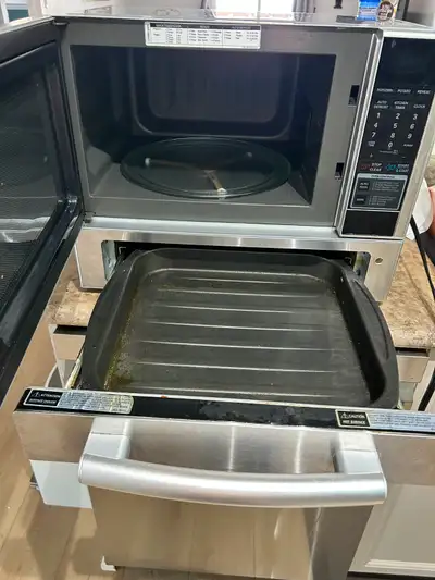 LG Microwave/Convection Oven, View more