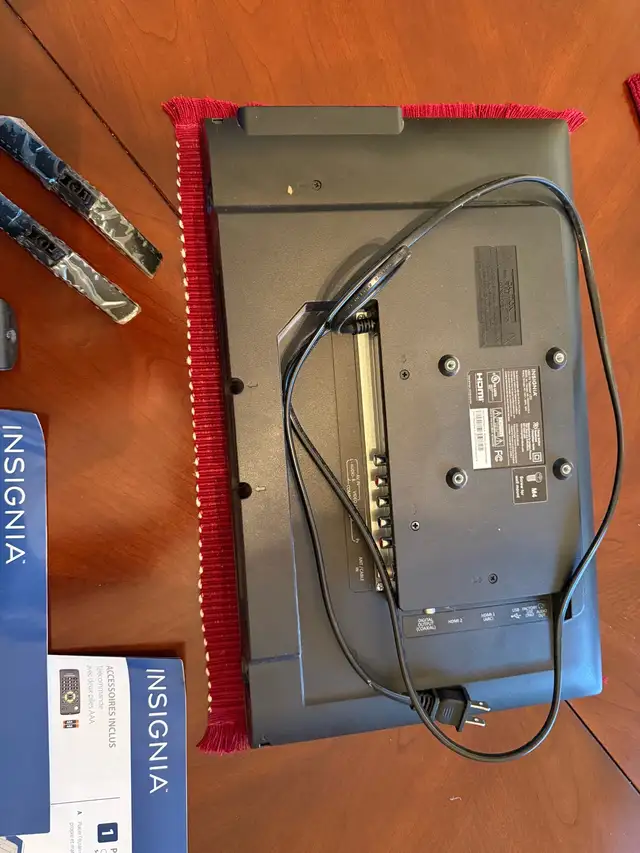 Television in TVs in City of Montréal - Image 5