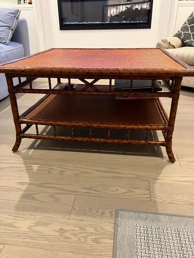 coffee table in Coffee Tables in Ottawa - Image 3