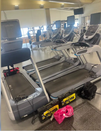 Have 4 commercial treadmills for sale $1700 each no issues located in Mississauga pickup only