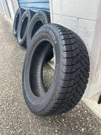 225/55r17 101H Michelin x-ice Snow winter tires NEW