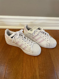 Womens adidas shoes size 6