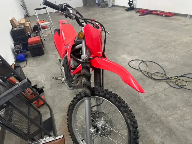 250F CRF Honda dirt bike in Dirt Bikes & Motocross in Chilliwack - Image 2