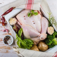 POULET ÉLEVÉ EN PÂTURAGE