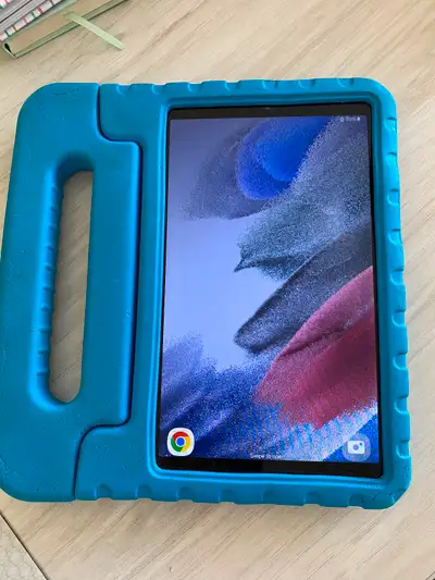 Galaxy Tab A7 Tablet lite No cracks, works great. Comes with blue case