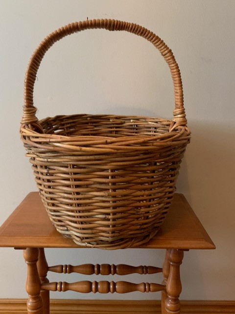 Wicker Baskets Vintage (2 different styles) in Home Décor & Accents in City of Halifax - Image 2