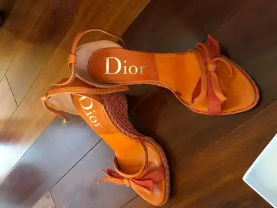ORANGE, BRAIDED WOVEN LEATHER SANDALS WEDGES excellent condition