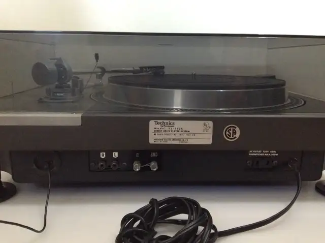 Technics SL-110A Original Direct Drive turntable . in Stereo Systems & Home Theatre in Mississauga / Peel Region - Image 11
