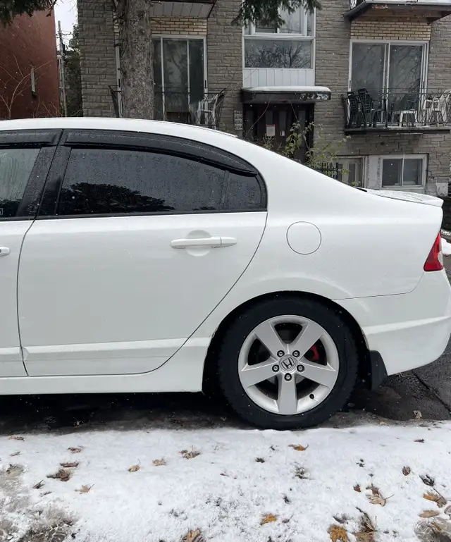 Honda Civic 2009 LX in Cars & Trucks in City of Montréal - Image 6